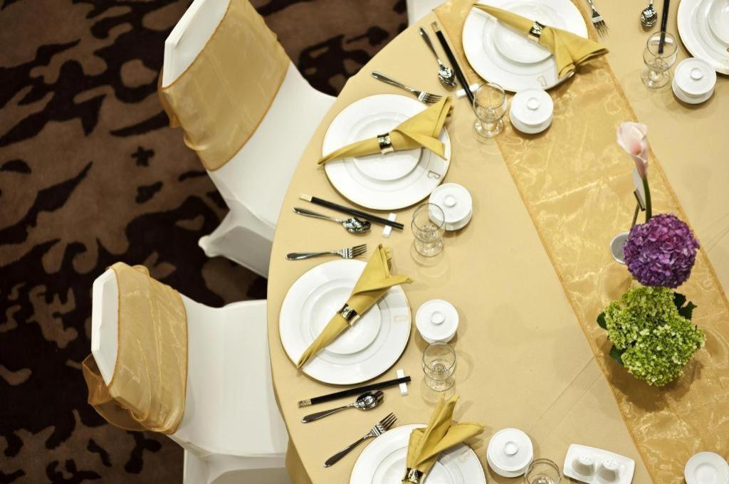 Bumi Segah Hotel Tanjung Redep Ngoại thất bức ảnh