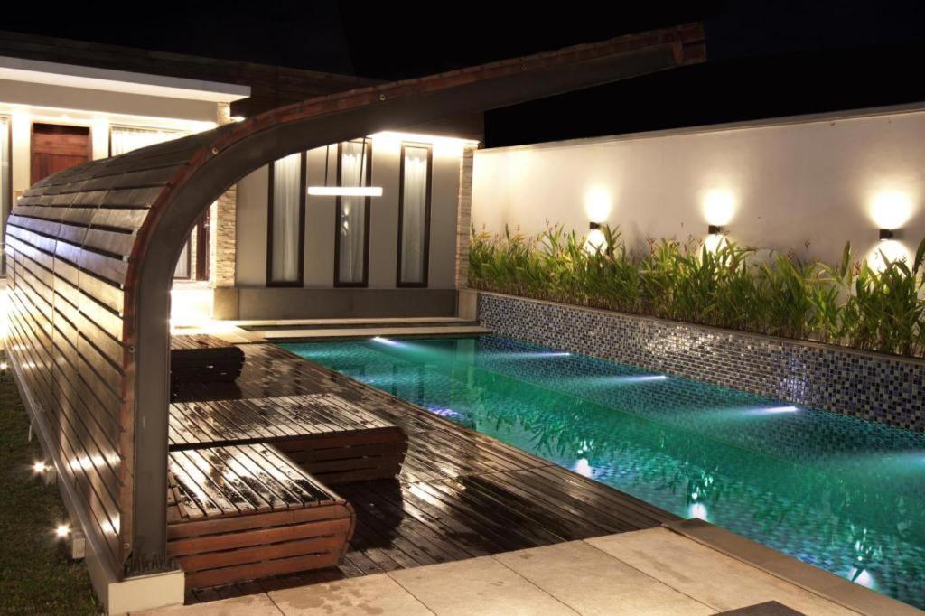 Bumi Segah Hotel Tanjung Redep Ngoại thất bức ảnh